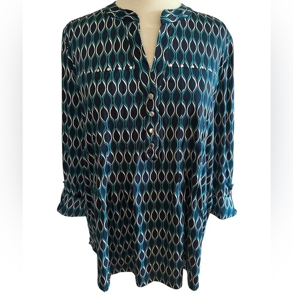 Cocomo Tops - COCOMO XL Blue White Studded 3/4 sleeve women’s Pintuck Blouse top shirt